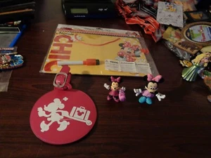 (4) Minnie Mouse Disney Collection 2 Figures,Dry Erase Board,Luggage Tag - Picture 1 of 7
