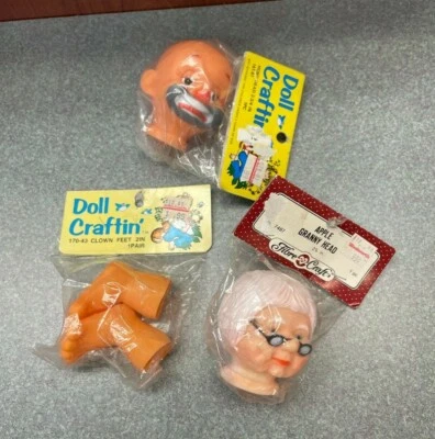Muñeca de goma artesanal vintage cabezas y pies triste payaso vieja dama abuela Foto 1 de 4