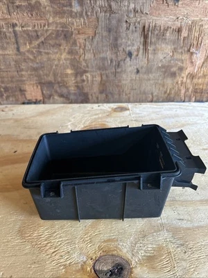 Audi A3 Sportback E-Tron 2016 - consola central contenedor de almacenamiento 8V0863300A Foto 1 de 4