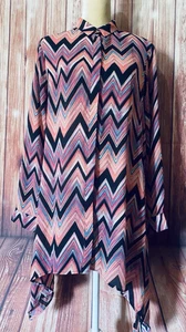 Women’s Medium Blouse Mechant Tunic Handkerchief Hem Chevron Stripe Button Down - Picture 1 of 11