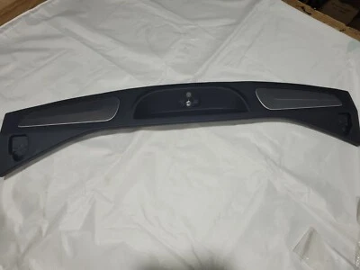 Placa rasguño puerta levadiza maletero trasero Jeep Grand Cherokee 11-22 OEM 1NR39DX9AG Foto 1 de 4