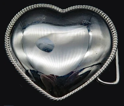 Heart Lightweight Belt Buckle - Image 1 of 3