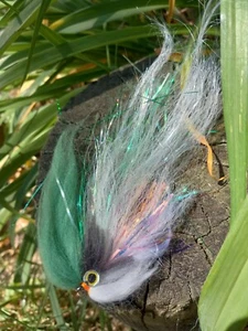 (1) 5/0 Circle Hook Flies 7" Green Shad "Simply Shad" Pike Bass Muskie Striper - Picture 1 of 2