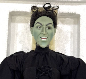 2000 MATTEL TIMELESS TREASURES WIZARD OF OZ WICKED WITCH PORCELAIN DOLL #26835 - Picture 1 of 23