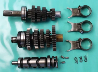 Juego de transmisión y engranajes Honda CB175 1973 Super Sport 23211-235-010 Foto 1 de 4