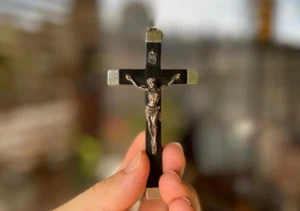 Italian Vintage Cross Memento Mori Pendant Crucifixes Religion Very Rare! ITALY⭐ - Picture 1 of 7