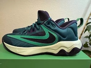 NIKE MEN'S DZ7533 301 GIANNIS IMMORTALITY 3 SHOES Green/Purple SNEAKERS SIZE 10 - Picture 1 of 9