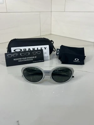 Chaqueta Oakley Eye Redux marco plateado con lentes negras Prizm OO9438 Foto 1 de 4