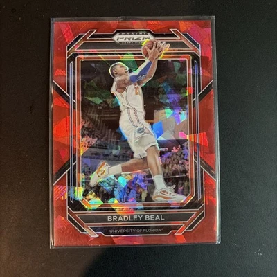 Selecciones de draft Panini Prizm 2023-24 - Red Ice Prizm #64 Bradley Beal Foto 1 de 2