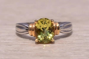 Peridot Ring in Yellow and White Gold - Picture 1 of 10