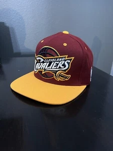 Cleveland Cavaliers Maroon Hat/Yellow Brim Mitchell & Ness NBA Snapback 20% Wool - Picture 1 of 9
