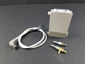 SMC ITV0010-2L Electronic Vacuum Regulator - Picture 1 of 7