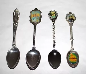 4 Cucchiaini Souvenir Vintage Da Collezione - Diversi Tipi Vedi Descrizione - Foto 1 di 6