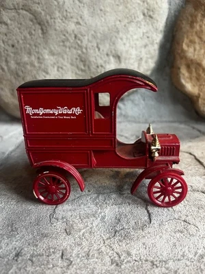 Banco de monedas Ford Delivery Car Montgomery Ward Co 1905 fundido a presión ERTL escala 1/25 Foto 1 de 4