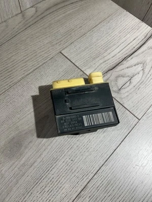 Peugeot Citroen Diesel Pre-Heating Relay Module 9652021180 - Photo 1/4