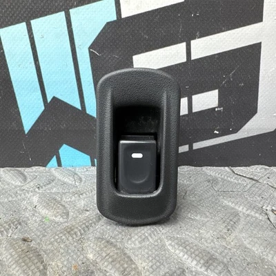 Оригинальный переключатель стеклоподъемников для правостороннего пассажира Chevrolet Corvette C6 2005-2013 годов выпуска - Изображение 1 из 4