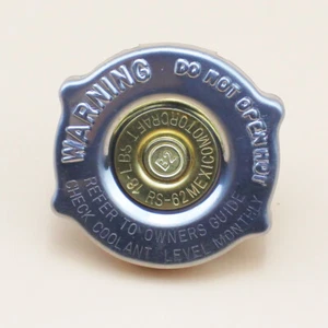 NUOVO TAPPO RADIATORE DODGE CHRYSLER JEEP NUOVO OEM MOPAR 55116901AA 5174131AA 18LBS - Foto 1 di 5