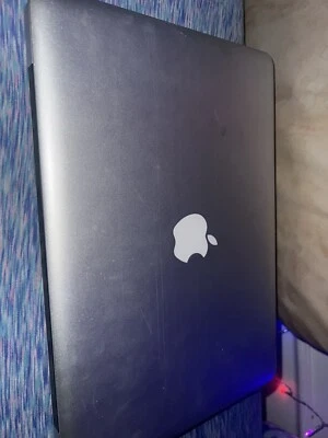 Notebook Apple MacBook Pro 13" (SSD de 128GB, Intel Core i5-5257U, 2.70GHz, 8GB RAM) - Imagem 1 de 3