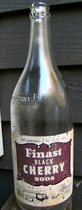 Finast BLACK CHERRY SODA bottle, 28 oz bottle, paper label. First National, 1962 - Picture 1 of 6