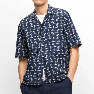 Hugo Boss Men's BOSS Lars Tropical Island Palms SS Camp Shirt Regular Fit Blue - Image 1 of 4