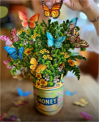 Fresh Cut Butterflies & Buttercups Life Sized Pop-up Flower Bouquet Card NEW - Image 1 of 4