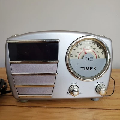 Timex Retro Alarm Clock Radio T247S Silver - Image 1 of 4