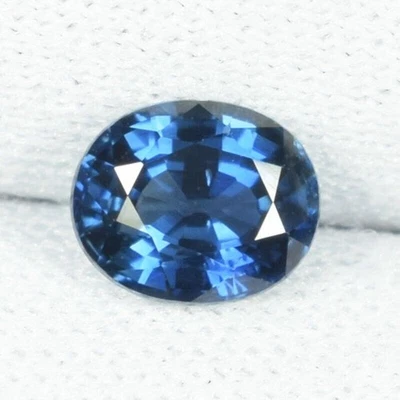 ОВАЛЬНЫЕ ДРАГОЦЕННЫЕ КАМНИ 1,04 КАРАТА ВЕРХНИЙ БЛЕСТЯЩИЙ / КРАСИВЫЙ СИНИЙ / НАТУРАЛЬНЫЙ СИНИЙ САПФИР см. Vdo AC - Изображение 1 из 3