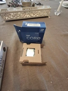Intel i7 12700KF - Photo 1/3