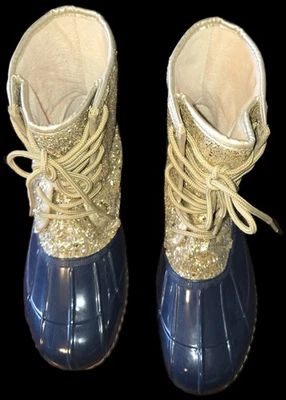 Hermosas Botas de Pato Sugar SKYLAR GOLD Brillo AZUL MARINO Talla 8M Foto 1 de 4