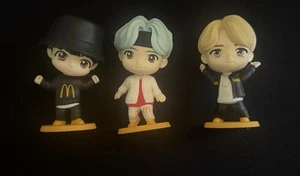 Lote de 2 Juguetes McDonald’s Happy Meal Pequeñas Figuras Bronceadas BTS Jimin Suga - Imagen 1 de 5
