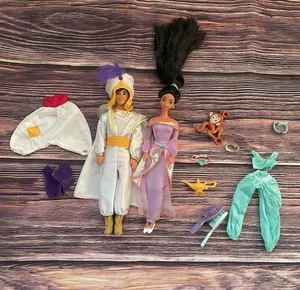 Muñeca Barbie Mattel Disney Aladdin y princesa Jasmine 1992 vintage con extras - Imagen 1 de 5