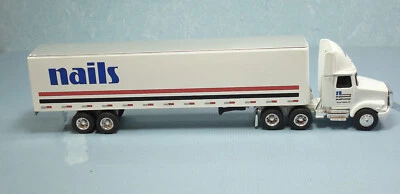 ERTL GM Volvo Diecast NATIONAL Nail Corp Nails 1995 Grand Rapids, MI 1/64 Semi Foto 1 de 4