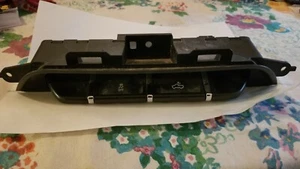 Interruptor de luz de carga de control de tracción Silverado Sierra 2014-2017 P/N 23145169 - Imagen 1 de 5