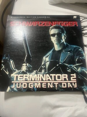Terminator 2 Judgement Day Laserdisc 2 Disc Set Special Widescreen Edition T-2 - Image 1 of 2