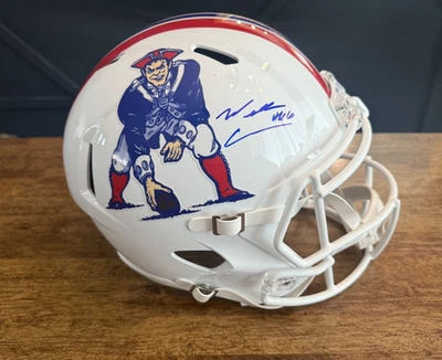 Casco retro réplica tamaño completo firmado por Will Campbell de los New England Patriots Foto 1 de 4