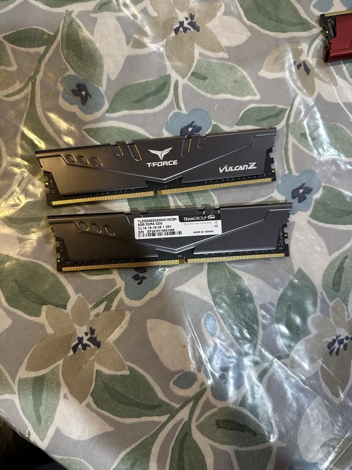TeamGroup T-Force Vulcan Z 16GB (2x8GB) RAM DDR4 3200MHz TLZGD48G3200HC16FBK - Image 1 of 1