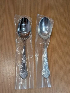 NEW Lot of 2 Reed & Barton RENAISSANCE Stainless 6.25" Teaspoons Spoon Set - NOB - Picture 1 of 6