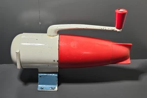 Vintage Modell #160 Dazey Rocket Kurbel Ice Crusher - rot und weiß - Bild 1 von 9