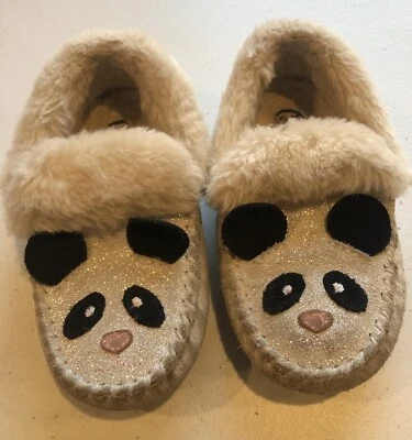 Chinelos/sapatos de lã mini Boden camurça metálica prata PANDA solas de borracha 25/9 - Imagem 1 de 4