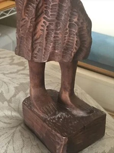 Barefoot Woman & Basket - Mahogany - Sculpture - Africa - 18” - Carved Wood - Picture 1 of 11