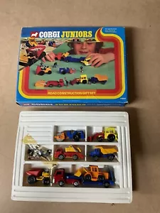 Corgi Juniors Set Regalo Costruzioni Stradali NoE3024. Scatola originale. Completo. 1975 - Foto 1 di 13