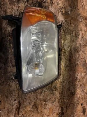 Faro derecho Ford Freestyle 2005 pasajero se adapta a 05-07 Freestyle  Foto 1 de 4