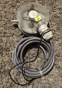 BECK 930.85 Differential Pressure Switch - Picture 1 of 2