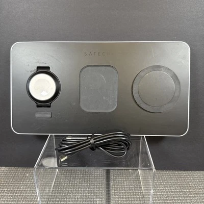 Cargador inalámbrico SATECHI Trio con almohadilla magnética para iPhone, reloj y AirPods Foto 1 de 4
