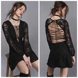 For Love and Lemons Jolene Schnürkleid schwarz Größe S NEU - Bild 1 von 11