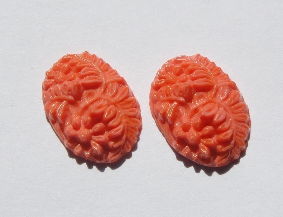Cabujón floral vintage de vidrio prensado coral 18 mm x 13 mm cabina 138A Foto 1 de 2