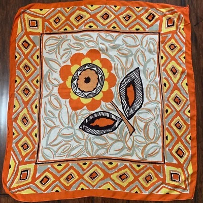 Estilo por Dimensiones Retro Bufanda Flor Geométrica Naranja Amarillo 32x34" De Colección Foto 1 de 4