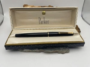 Vintage Parker 17 in black resin gold trim original boxMade in England --1219.24 - Picture 1 of 7