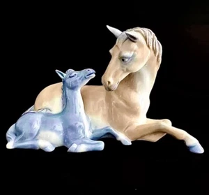 1985 Franklin Tenderness Paul Ipsen Horse Mare Foal Porcelain Glossy Figurine - Picture 1 of 6
