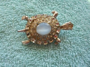 Vintage  Beautiful Multi-Rhinestone Turtle Brooch Pin With Opal Style Stone - Picture 1 of 2